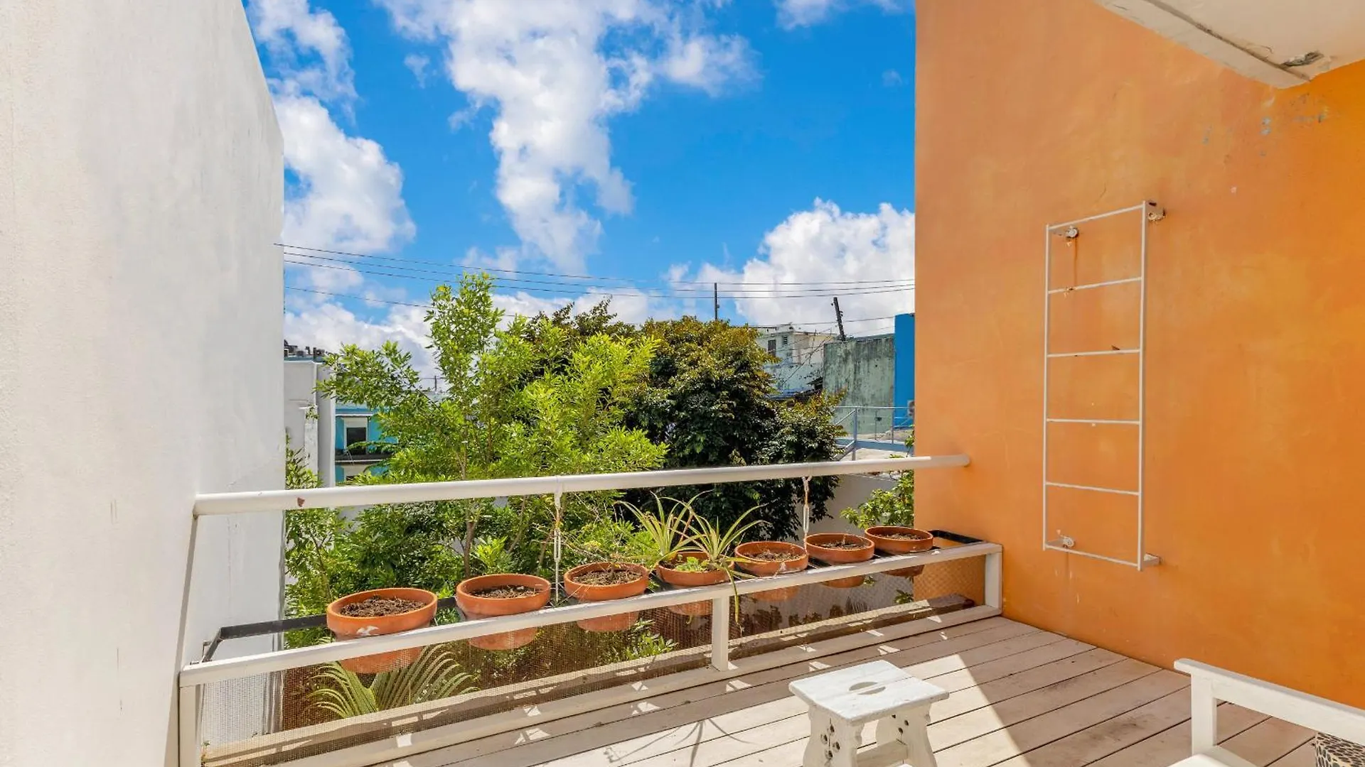 Whole Home With Lush Patio In Heart Of Old San Juan